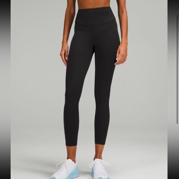 Lululemon Base Pace High Rise Tight Legging Black - Picture 1 of 9
